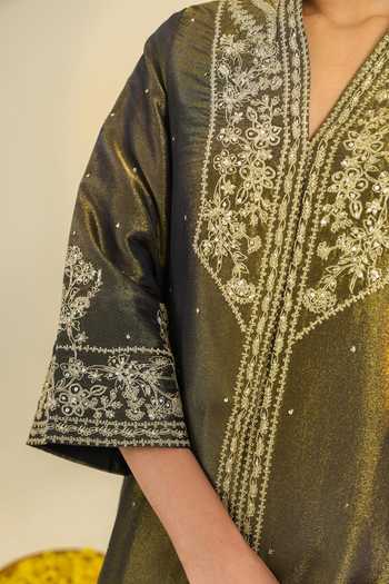 Buy Roohbyridhimaa Charcoal Tissue V-neck, Yes Black Shimmer Kurta Set Online at Aza Fashions Buy_Roohbyridhimaa_Charcoal Tissue V-neck, Yes Black Shimmer Kurta Set _Online_at_Aza_Fashions