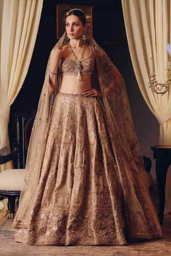 Buy MATSYA Beige Velvet Sweetheart Neck The Dripping Gold Tara Bridal Lehenga Set Online at Aza Fashions Buy_MATSYA_Beige Velvet Sweetheart Neck The Dripping Gold Tara Bridal Lehenga Set _Online_at_Aza_Fashions