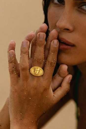 Arvino Face Medallion Ring 