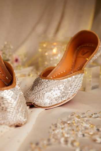 Shop House of Vian Silver Rukhsar Embellished Juttis at Aza Fashions Shop_House of Vian_Silver Rukhsar Embellished Juttis _at_Aza_Fashions