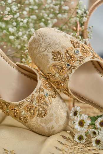 House of Vian Cream Shahnaz Mule Heels Online at Aza Fashions House of Vian_Cream Shahnaz Mule Heels _Online_at_Aza_Fashions