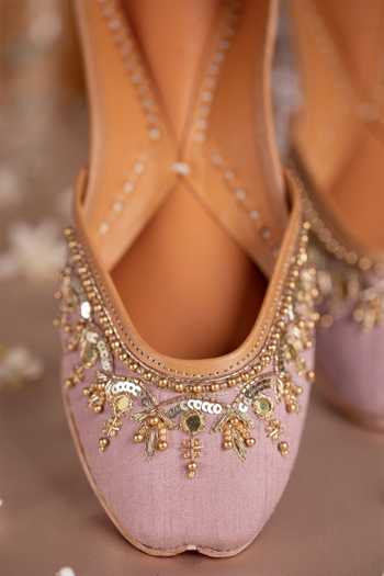 House of Vian Pink Inara Mirror Work Juttis at Aza Fashions House of Vian_Pink Inara Mirror Work Juttis _at_Aza_Fashions