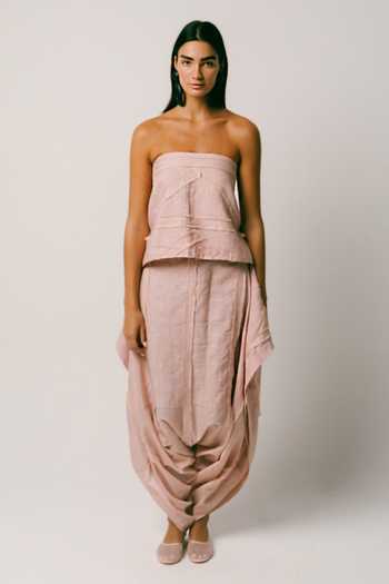 Shop Ituvana Pink Linen Bandeau Neck Pagi Dhoti Pant Set Shop_Ituvana_Pink Linen Bandeau Neck Pagi Dhoti Pant Set