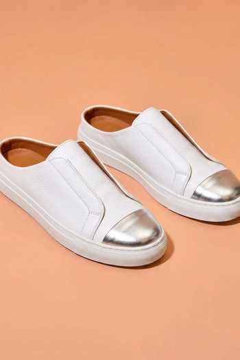 Dmodot White Bianco Forto Mules Online at Aza Fashions Dmodot_White Bianco Forto Mules _Online_at_Aza_Fashions