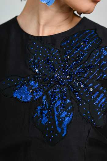 Buy The Dramebaaz CO Blue Silk Round Neck Dna Gathered Dress Buy_The Dramebaaz CO_Blue Silk Round Neck Dna Gathered Dress