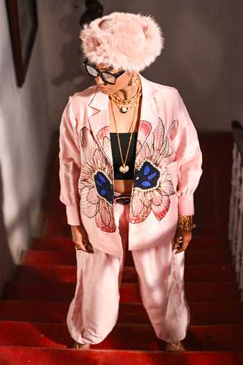 Buy The Dramebaaz CO Pink Silk Collared Neck Blush Muse Shirt Online at Aza Fashions Buy_The Dramebaaz CO_Pink Silk Collared Neck Blush Muse Shirt _Online_at_Aza_Fashions