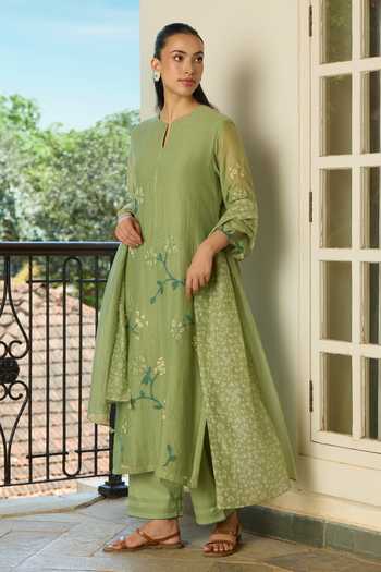 Vaayu Green Muslin, Cotton Open Neck, Yes Sage Applique Work Kurta Set at Aza Fashions Vaayu_Green Muslin, Cotton Open Neck, Yes Sage Applique Work Kurta Set _at_Aza_Fashions
