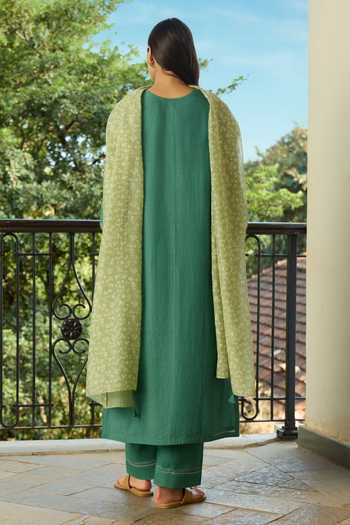 Vaayu Jade Applique Embroidered Kurta Set