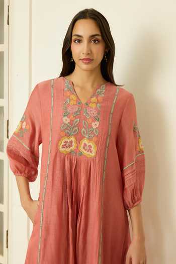 Buy Vaayu Pink Cotton, Muslin V-neck Blush Applique Work Dress Buy_Vaayu_Pink Cotton, Muslin V-neck Blush Applique Work Dress