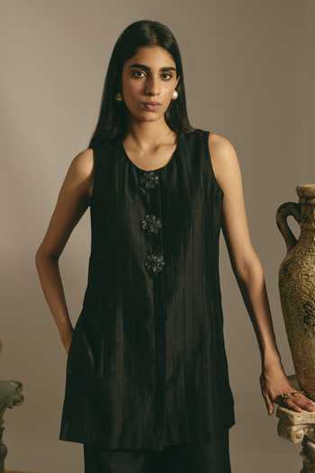 Shimona Black Silk, Georgette Round Neck Narrow Block Top And Trouser Set at Aza Fashions Shimona_Black Silk, Georgette Round Neck Narrow Block Top And Trouser Set _at_Aza_Fashions