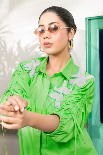 BAHAARA BY DIVYA NARULA_Green Cotton, Poplin Collared Neck Kelly Lime Drawstring Shirt _Online_at_Aza_Fashions