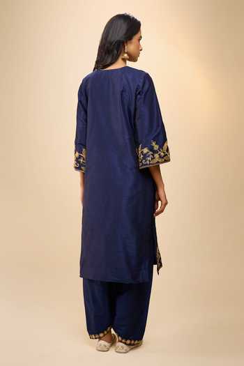 Samyukta Singhania Embroidered Raw Silk Kurta Set 