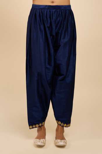Samyukta Singhania Blue Silk Round Neck Embroidered Raw Kurta Set at Aza Fashions Samyukta Singhania_Blue Silk Round Neck Embroidered Raw Kurta Set _at_Aza_Fashions