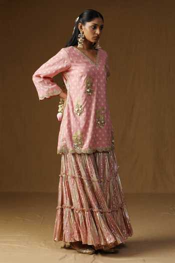 Arpita Sulakshana_Pink Georgette, Lurex, Organza V-neck, Yes Gulaal Embroidered Kurta Sharara Set _Online_at_Aza_Fashions