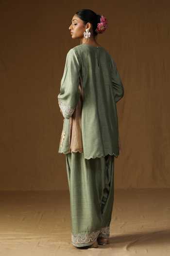 Arpita Sulakshana Vanya Harit Embroidered Kurta Set 