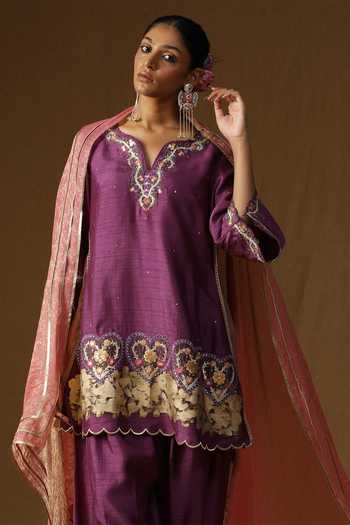 Shop_Arpita Sulakshana_Purple Silk V-neck, Yes Vanya Mridul Baingani Embroidered Kurta Set 