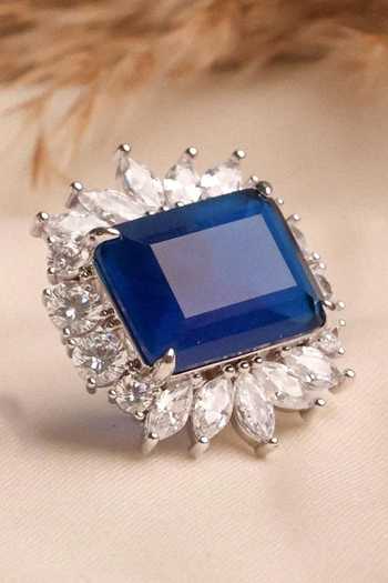 MRJEWELS Swarovski Embellished Stud Earrings 