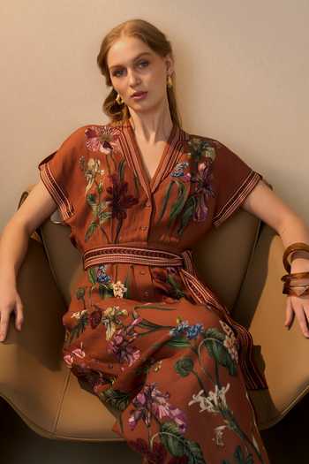 Shop RANNA GILL Red Linen, Viscose V-, Collared Veda Jumpsuit Online at Aza Fashions Shop_RANNA GILL_Red Linen, Viscose V-, Collared Veda Jumpsuit _Online_at_Aza_Fashions