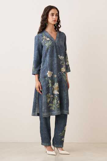 RANNA GILL Blue Tencel, Twill V-neck Elysian Bloom Print Tunic Online at Aza Fashions RANNA GILL_Blue Tencel, Twill V-neck Elysian Bloom Print Tunic _Online_at_Aza_Fashions