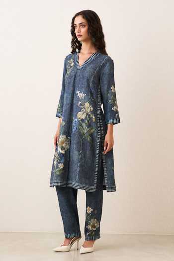 Buy RANNA GILL Blue Tencel, Twill V-neck Elysian Bloom Print Tunic Online at Aza Fashions Buy_RANNA GILL_Blue Tencel, Twill V-neck Elysian Bloom Print Tunic _Online_at_Aza_Fashions