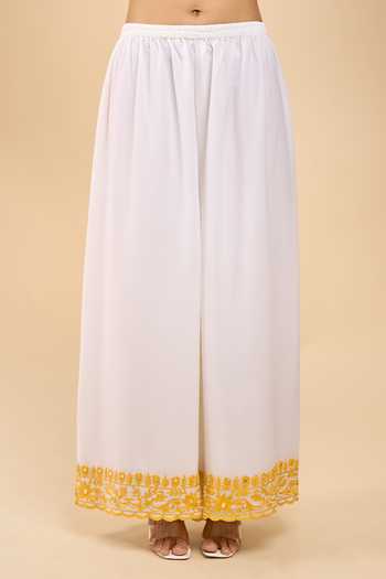 Samyukta Singhania Off White Georgette Embroidery Round Neck Floral Kurta Palazzo Set at Aza Fashions Samyukta Singhania_Off White Georgette Embroidery Round Neck Floral Kurta Palazzo Set _at_Aza_Fashions