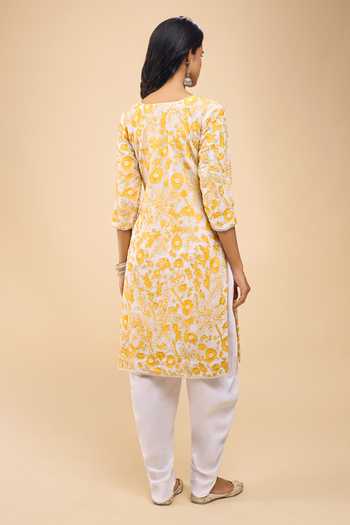 Samyukta Singhania Floret Embroidered Chanderi Kurta Set