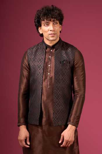 Arihant Rai Sinha Contrast Jacquard Nehru Jacket Set 