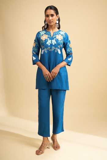 Buy Khwaab By Sanjana Lakhani Teal Silk Embroidery Split V-neck Kurta And Pant Set Buy_Khwaab By Sanjana Lakhani_Teal Silk Embroidery Split V-neck Kurta And Pant Set