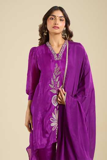 Khwaab By Sanjana Lakhani Embroidered Kurta Set 