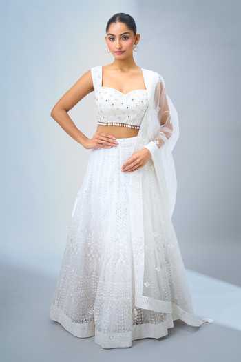 Samyukta Singhania_White Sequins, Embroidery Sweetheart Neck Lehenga Set _at_Aza_Fashions