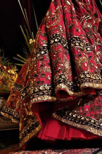 Amaltas Couture Burgundy Silk, Velvet, Organza, Net Sweetheart Sequin Work Bridal Lehenga Set Online at Aza Fashions Amaltas Couture_Burgundy Silk, Velvet, Organza, Net Sweetheart Sequin Work Bridal Lehenga Set _Online_at_Aza_Fashions