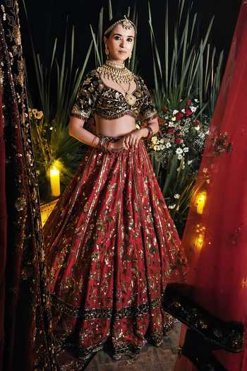 Shop Amaltas Couture Burgundy Silk, Velvet, Organza, Net Sweetheart Sequin Work Bridal Lehenga Set Shop_Amaltas Couture_Burgundy Silk, Velvet, Organza, Net Sweetheart Sequin Work Bridal Lehenga Set