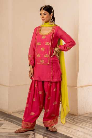 Nimbu Mirchi Najma Embroidered Kurta Set 