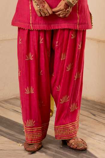 Shop Nimbu Mirchi Pink Chanderi Scoop Neck, No Najma Embroidered Kurta Set Online at Aza Fashions Shop_Nimbu Mirchi_Pink Chanderi Scoop Neck, No Najma Embroidered Kurta Set _Online_at_Aza_Fashions