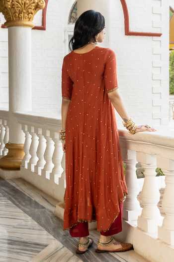 Nimbu Mirchi Ira Embroidered Kurta Set 