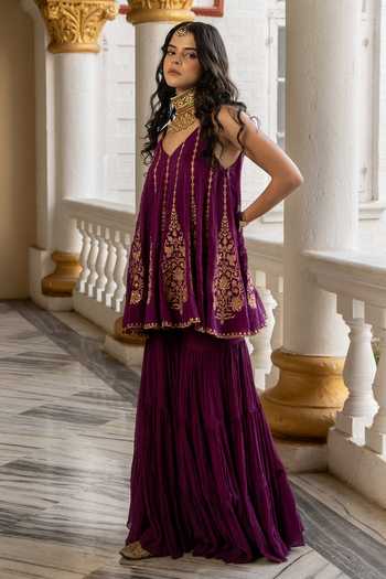 Nimbu Mirchi_Purple Chanderi V-neck Gulzar Embroidered Kurta Sharara Set _Online_at_Aza_Fashions