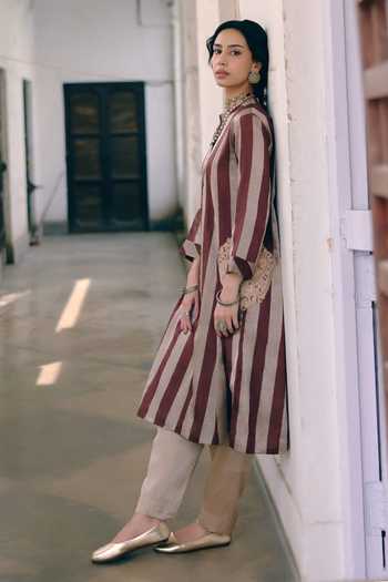 Shop_Pink City by Sarika_Brown Tissue Mandarin Collar, Yes Stripe Print Kurta And Pant Set _Online_at_Aza_Fashions