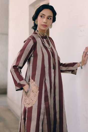 Pink City by Sarika_Brown Tissue Mandarin Collar, Yes Stripe Print Kurta And Pant Set _at_Aza_Fashions