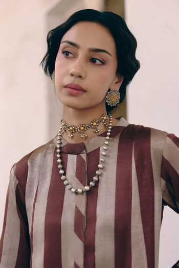 Shop_Pink City by Sarika_Brown Tissue Mandarin Collar, Yes Stripe Print Kurta And Pant Set 