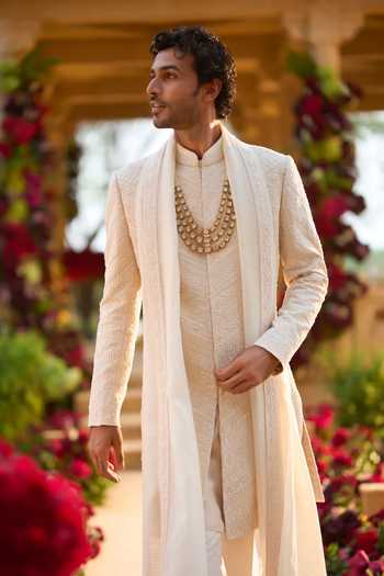 Seema Gujral Cream Silk Pearl Embroidered Sherwani Set Online at Aza Fashions Seema Gujral_Cream Silk Pearl Embroidered Sherwani Set _Online_at_Aza_Fashions