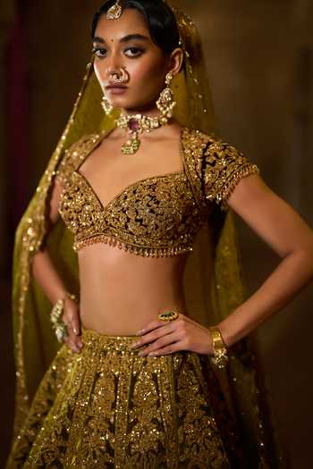 Buy Seema Gujral Green Velvet, Organza Sweetheart Neck Zardozi Work Bridal Lehenga Set Online at Aza Fashions Buy_Seema Gujral_Green Velvet, Organza Sweetheart Neck Zardozi Work Bridal Lehenga Set _Online_at_Aza_Fashions