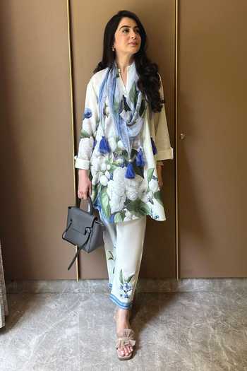 Rainas_Multi Color Cotton, Linen Mandarin The Peacock Room Bloom Print Kurta Set _Online_at_Aza_Fashions