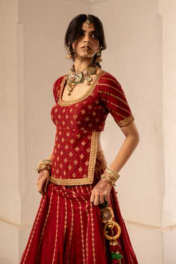 Nimbu Mirchi Red Chanderi Scoop Neck Nargis Embroidered Lehenga Set Online at Aza Fashions Nimbu Mirchi_Red Chanderi Scoop Neck Nargis Embroidered Lehenga Set _Online_at_Aza_Fashions