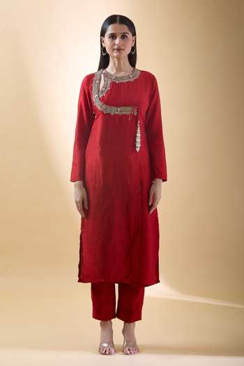 Samyukta Singhania Red , Organza Zari Round Neck Floral Embroidered Kurta Pant Set Online at Aza Fashions Samyukta Singhania_Red , Organza Zari Round Neck Floral Embroidered Kurta Pant Set _Online_at_Aza_Fashions