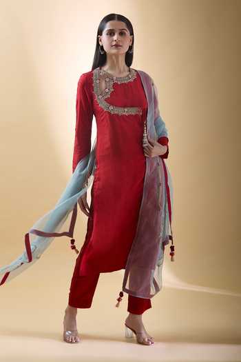 Buy Samyukta Singhania Red , Organza Zari Round Neck Floral Embroidered Kurta Pant Set Online at Aza Fashions Buy_Samyukta Singhania_Red , Organza Zari Round Neck Floral Embroidered Kurta Pant Set _Online_at_Aza_Fashions