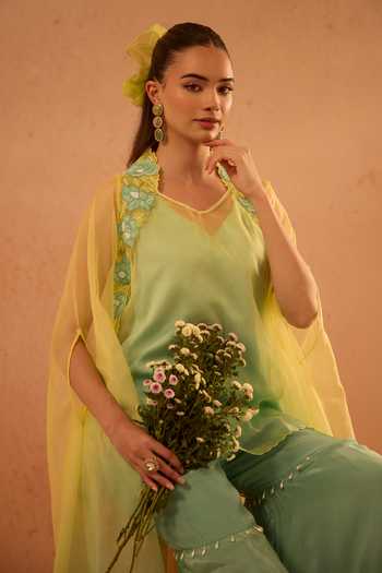 Tarini Vij Yellow Organza, Crepe V-neck Meher Embroidered Cape And Kurta Set Online at Aza Fashions Tarini Vij_Yellow Organza, Crepe V-neck Meher Embroidered Cape And Kurta Set _Online_at_Aza_Fashions
