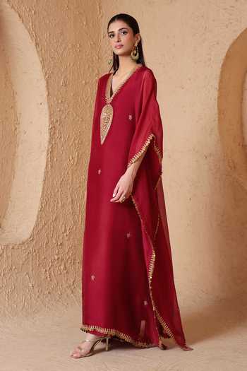 Shop_Label Niti Bothra_Maroon Organza V-neck Mehrang Kaftan _Online_at_Aza_Fashions