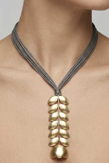 Zaza By Somya The Fern Stem Pendant Necklace 