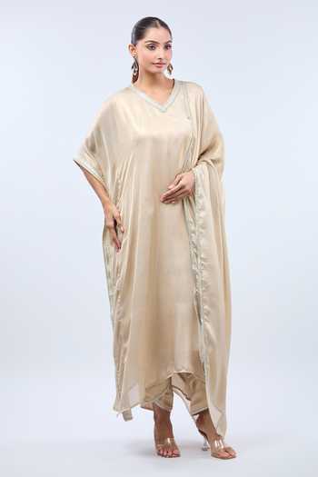 Shop Samyukta Singhania Cream Georgette Lace V-neck Work Shimmer Kaftan Set Online at Aza Fashions Shop_Samyukta Singhania_Cream Georgette Lace V-neck Work Shimmer Kaftan Set _Online_at_Aza_Fashions