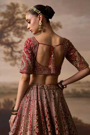 Shop ANGAD SINGH Red Silk Sweetheart Neck Chenab Embroidered Bridal Lehenga Set at Aza Fashions Shop_ANGAD SINGH_Red Silk Sweetheart Neck Chenab Embroidered Bridal Lehenga Set _at_Aza_Fashions